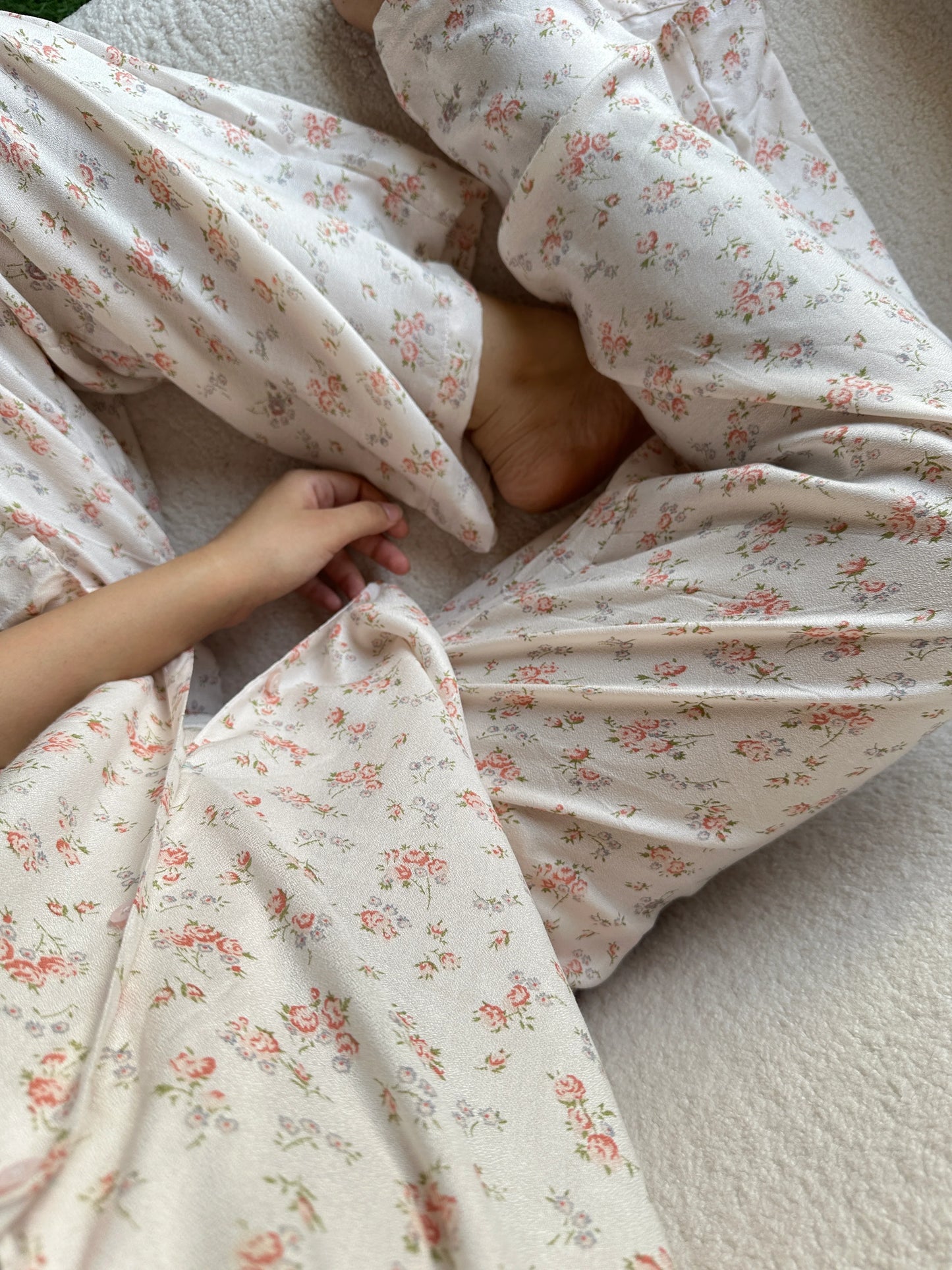Blurring Rose Nightsuit