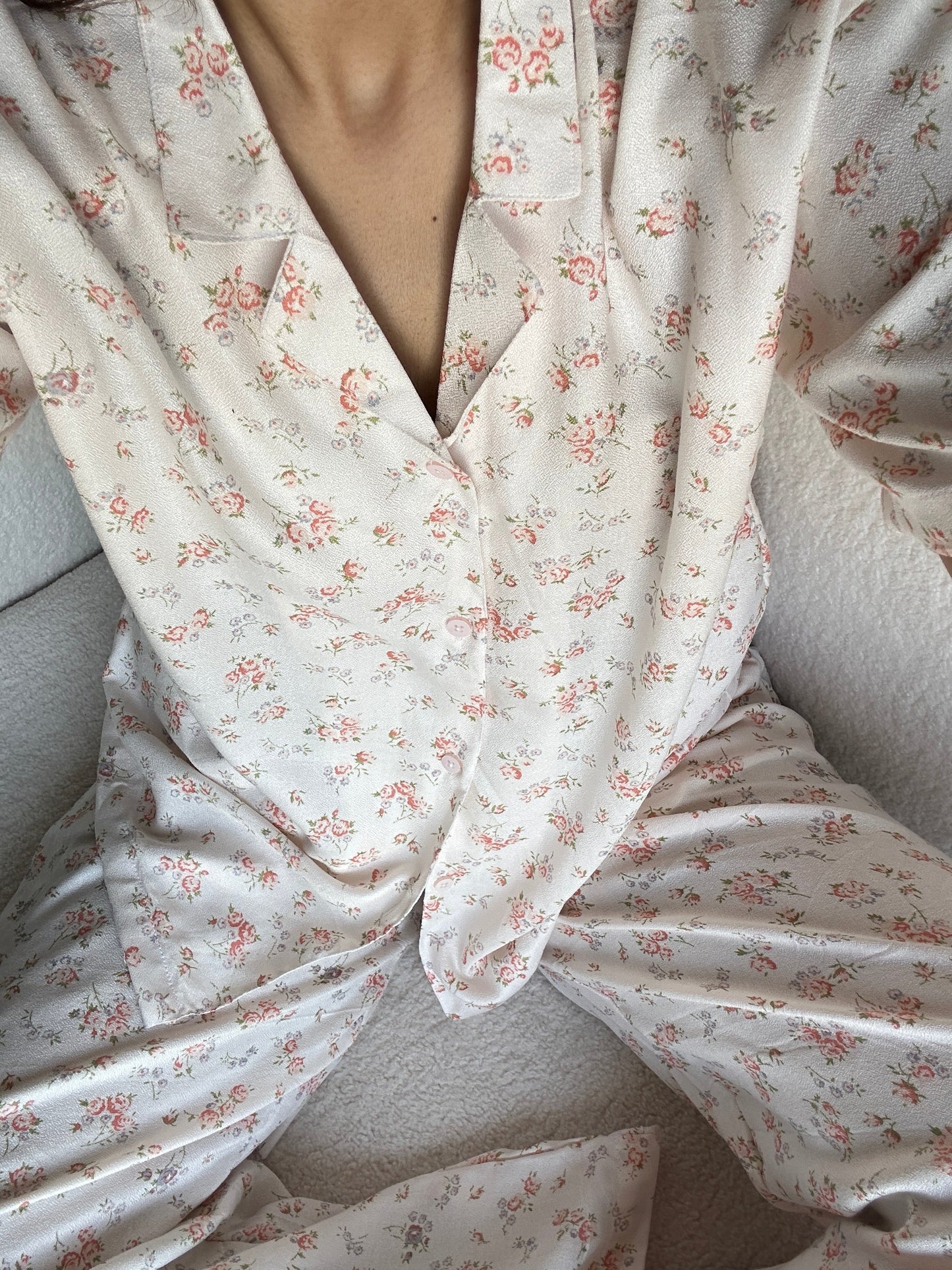Blurring Rose Nightsuit